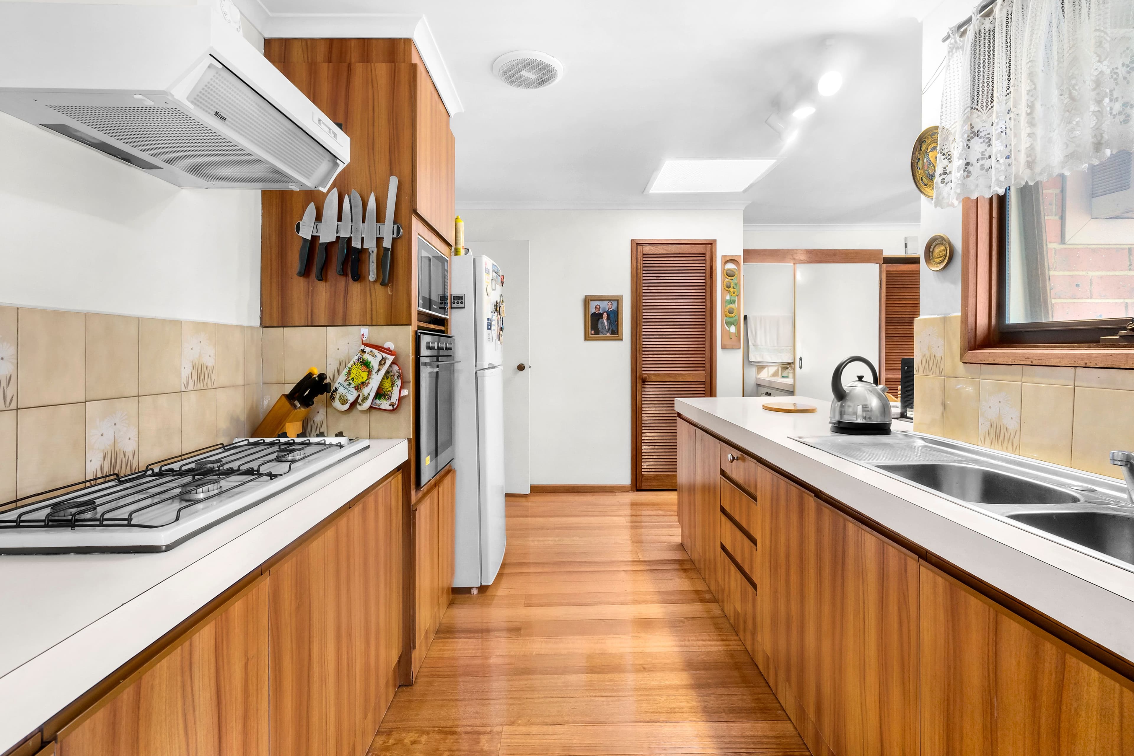 4 Elliminya Court, Clarinda VIC 3169, Clarinda - Thumbnail 4