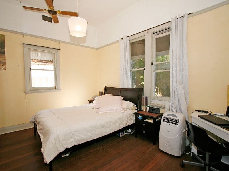 254 Belgravia Street, CLOVERDALE WA 6105, Cloverdale - Thumbnail 4