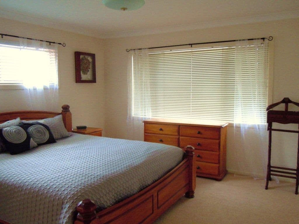 16 Flint Street, Eltham, Eltham - Thumbnail 4