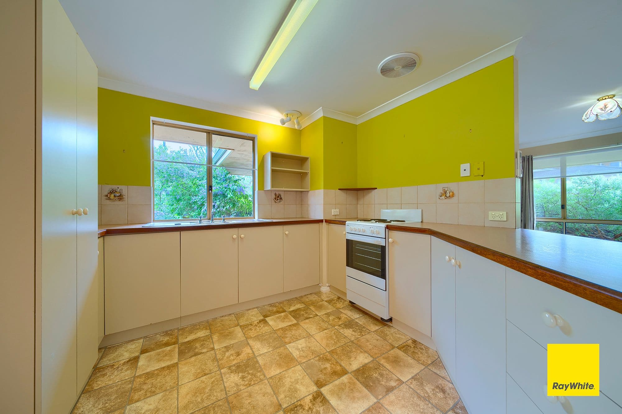 14 Rycraft Drive, Spencer Park WA 6330, Spencer Park - Thumbnail 3
