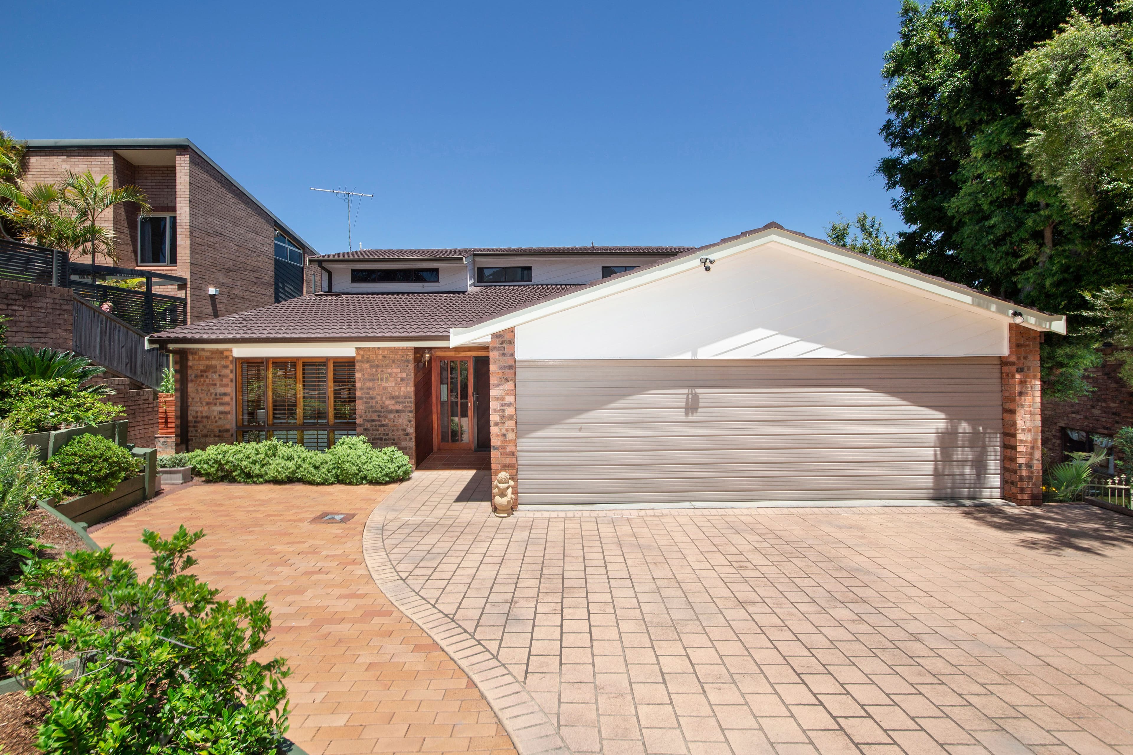 10 Karangi Place, Illawong NSW 2234, Illawong - Image 1