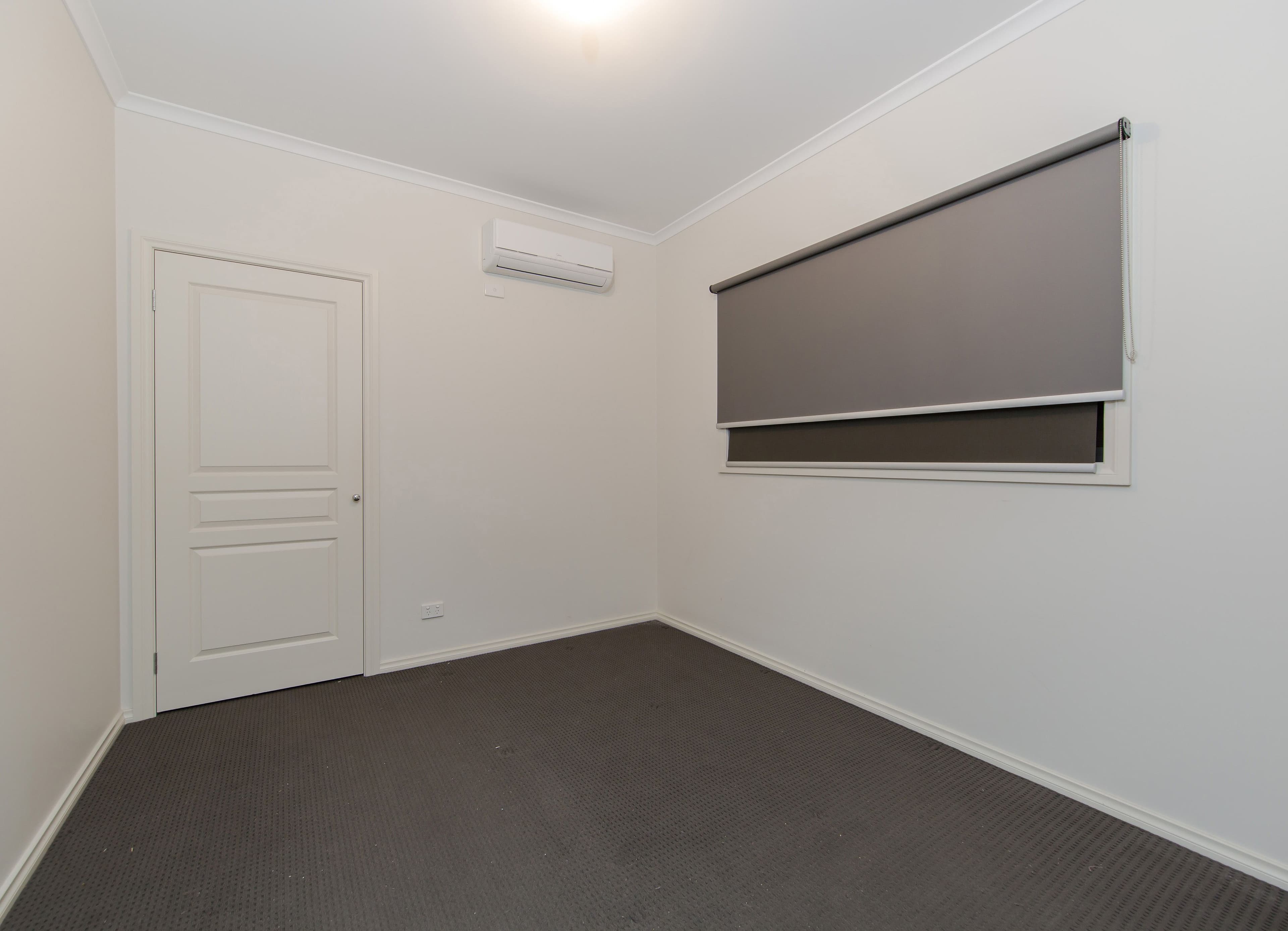 8 Ivanhoe Avenue, St Albans VIC 3021, St Albans - Thumbnail 6