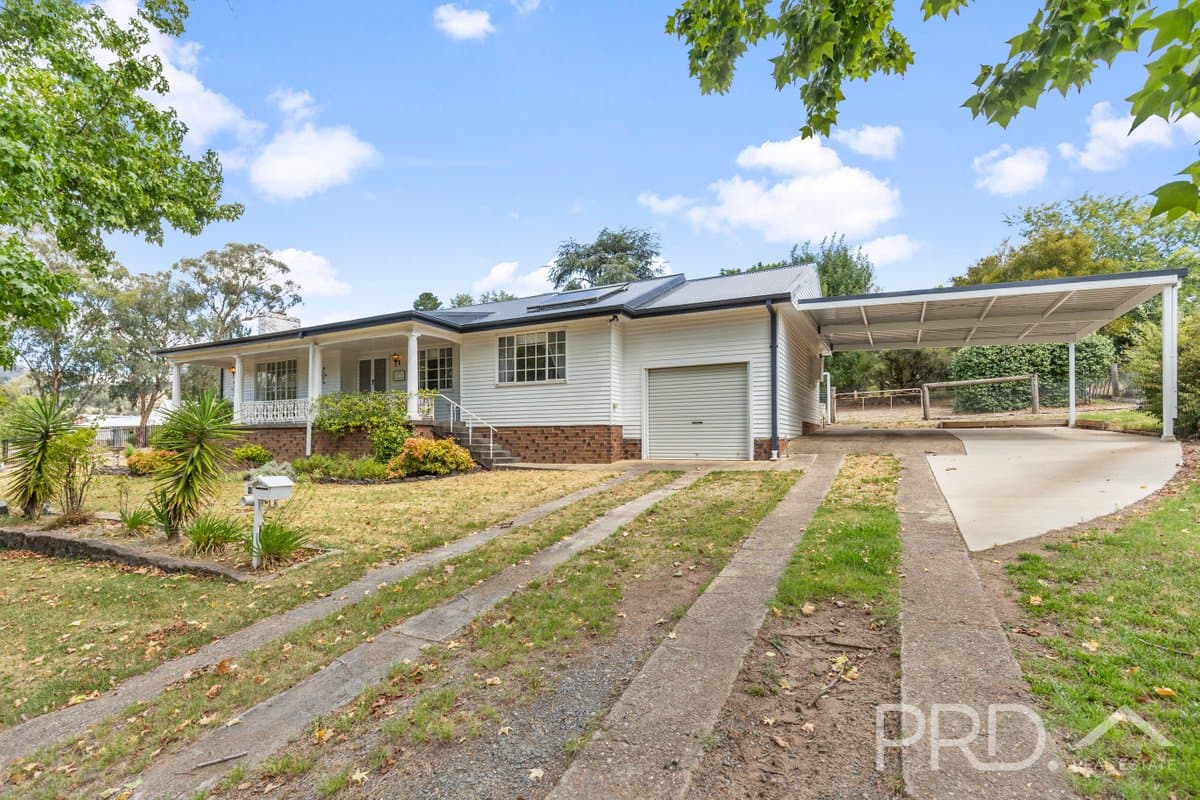 47-49 Gundagai Street, ADELONG NSW 2729, Adelong - Image 1