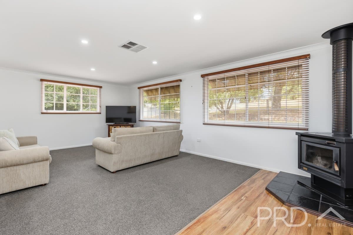 47-49 Gundagai Street, ADELONG NSW 2729, Adelong - Thumbnail 5