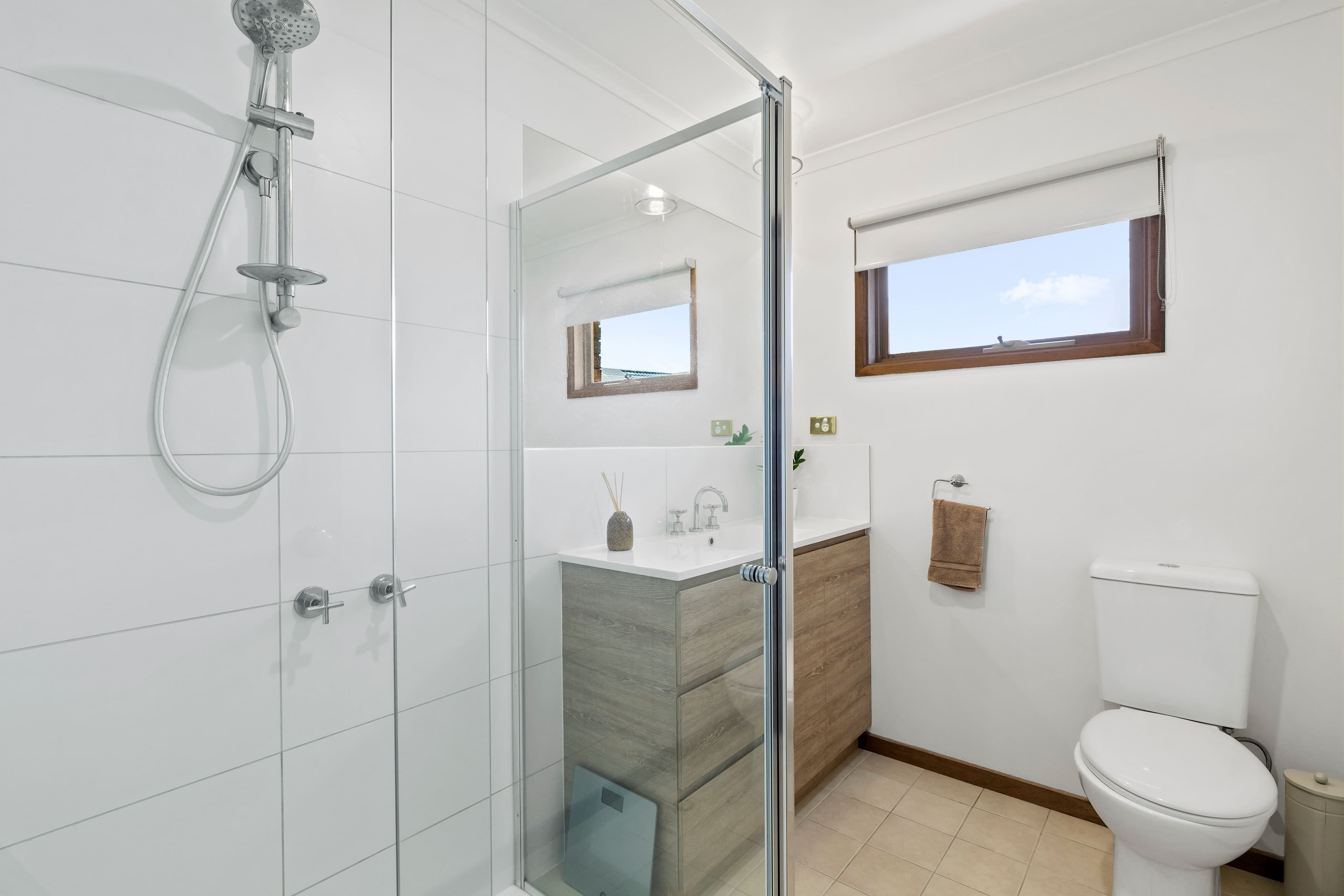 24 Notre Dame Drive, Sunbury VIC 3429, Sunbury - Thumbnail 7