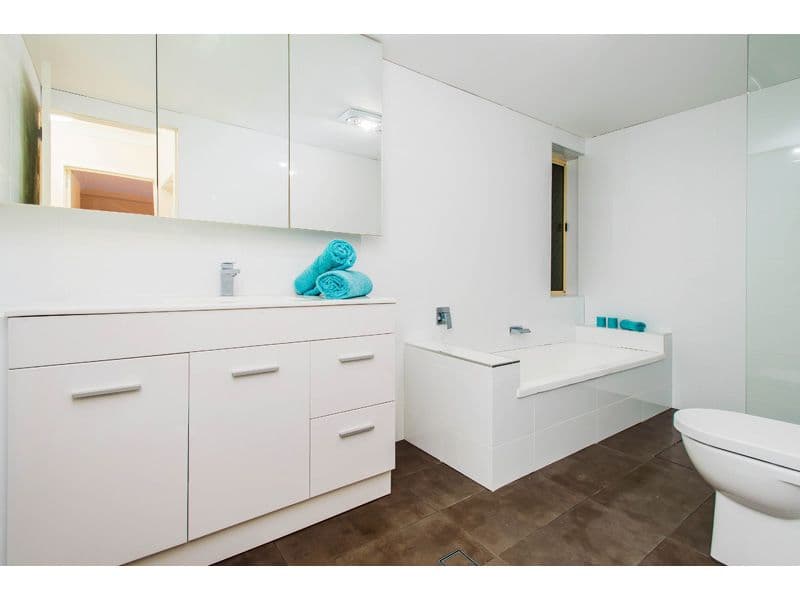 6 Pear Street, GREENSLOPES QLD 4120, Greenslopes - Thumbnail 5