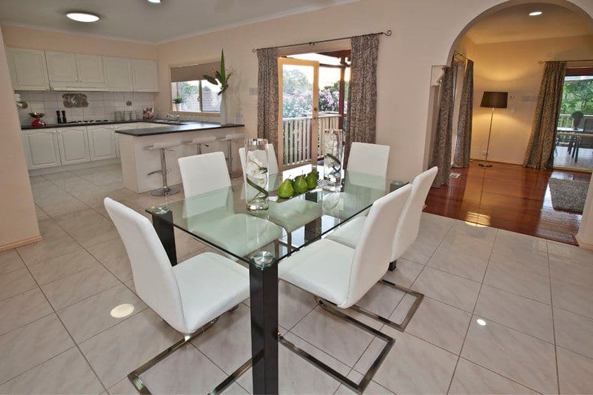 41 Pepperell Avenue, GLEN WAVERLEY VIC 3150, Glen Waverley - Thumbnail 4