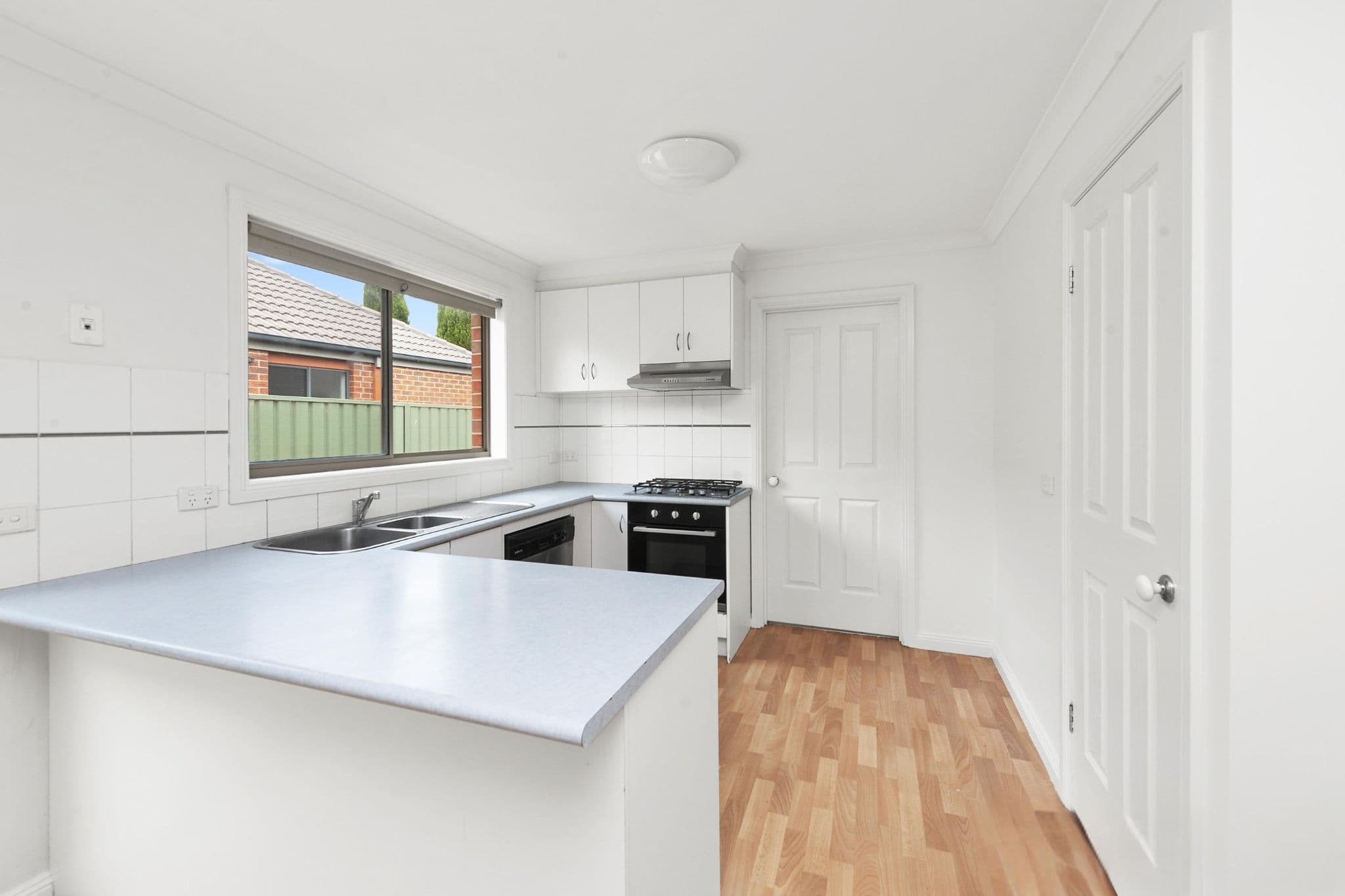 12 Somerset Avenue, Lake Gardens VIC 3355, Lake Gardens - Thumbnail 2
