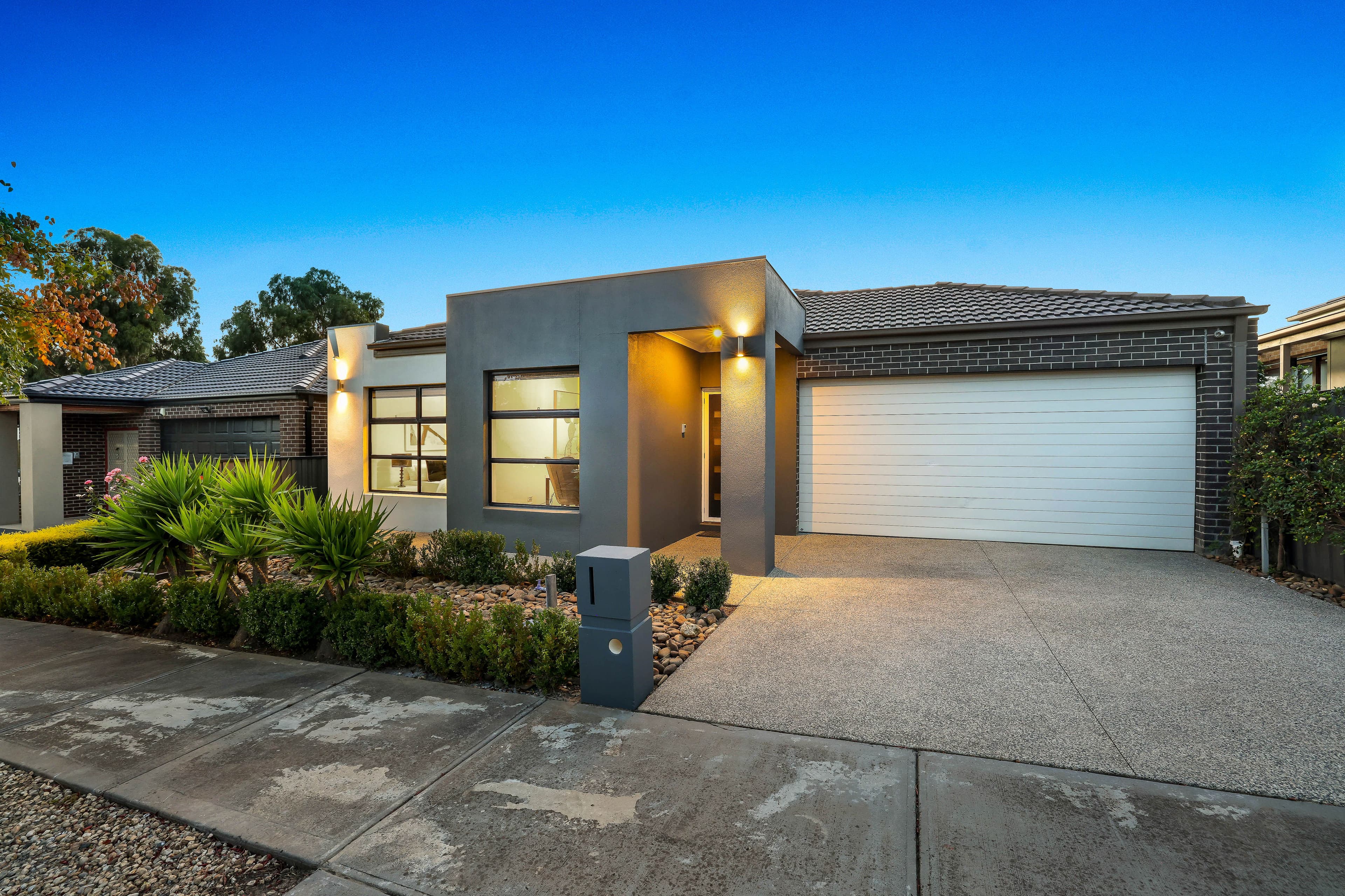 11 Brambuk Avenue, Craigieburn VIC 3064, Craigieburn - Image 1