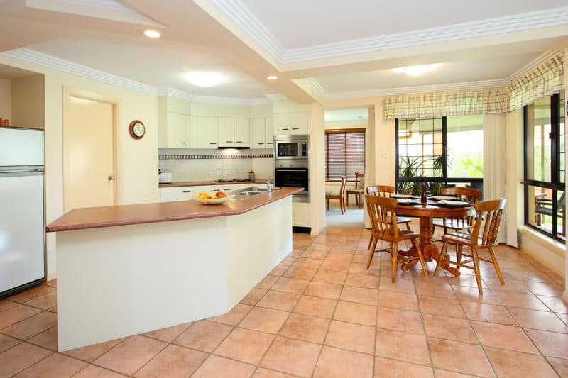 8 Butterfield Place, CHERMSIDE WEST QLD 4032, Chermside West - Thumbnail 2