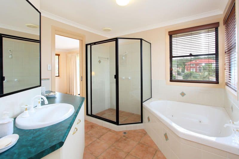 8 Butterfield Place, CHERMSIDE WEST QLD 4032, Chermside West - Thumbnail 6