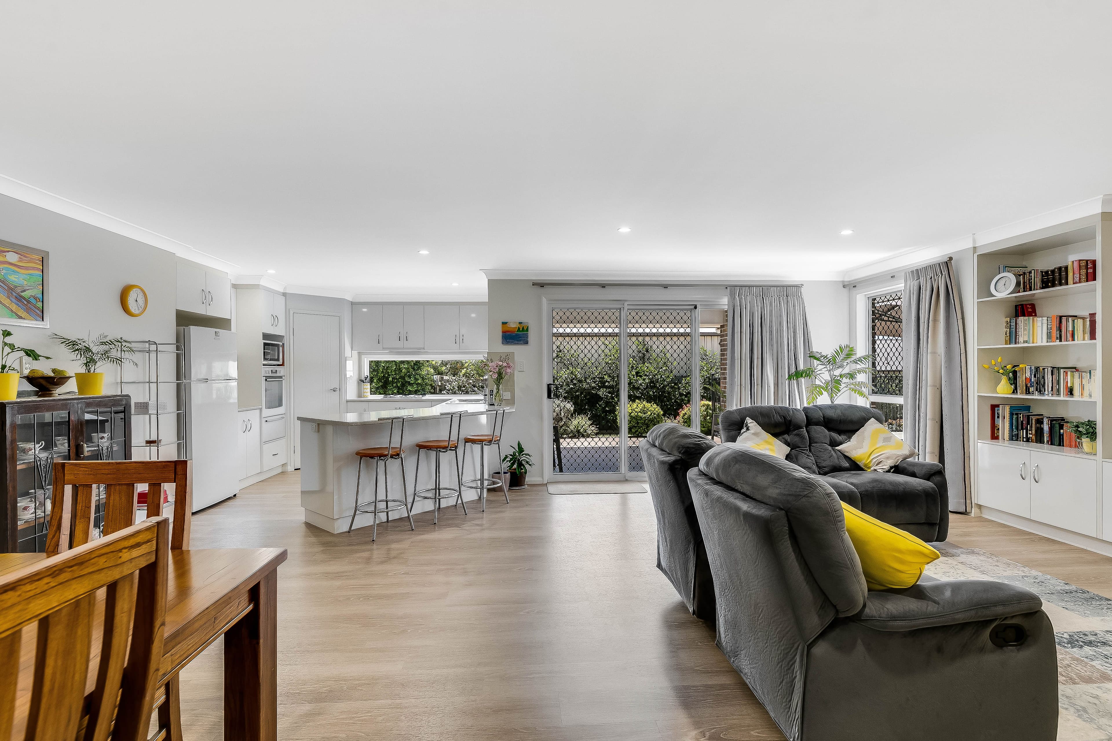 2 Nielsen Court, Middle Ridge QLD 4350, Middle Ridge - Thumbnail 4