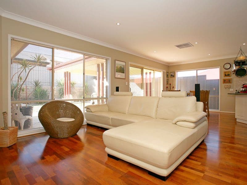 6 Parkview Circuit, SEAFORD RISE SA 5169, Seaford Rise - Thumbnail 5