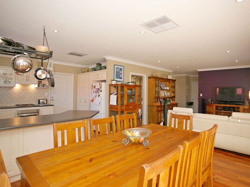 6 Parkview Circuit, SEAFORD RISE SA 5169, Seaford Rise - Thumbnail 6