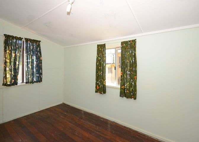 4 Coral Street, URANGAN QLD 4655, Urangan - Thumbnail 6