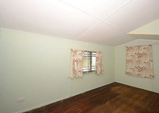 4 Coral Street, URANGAN QLD 4655, Urangan - Thumbnail 7