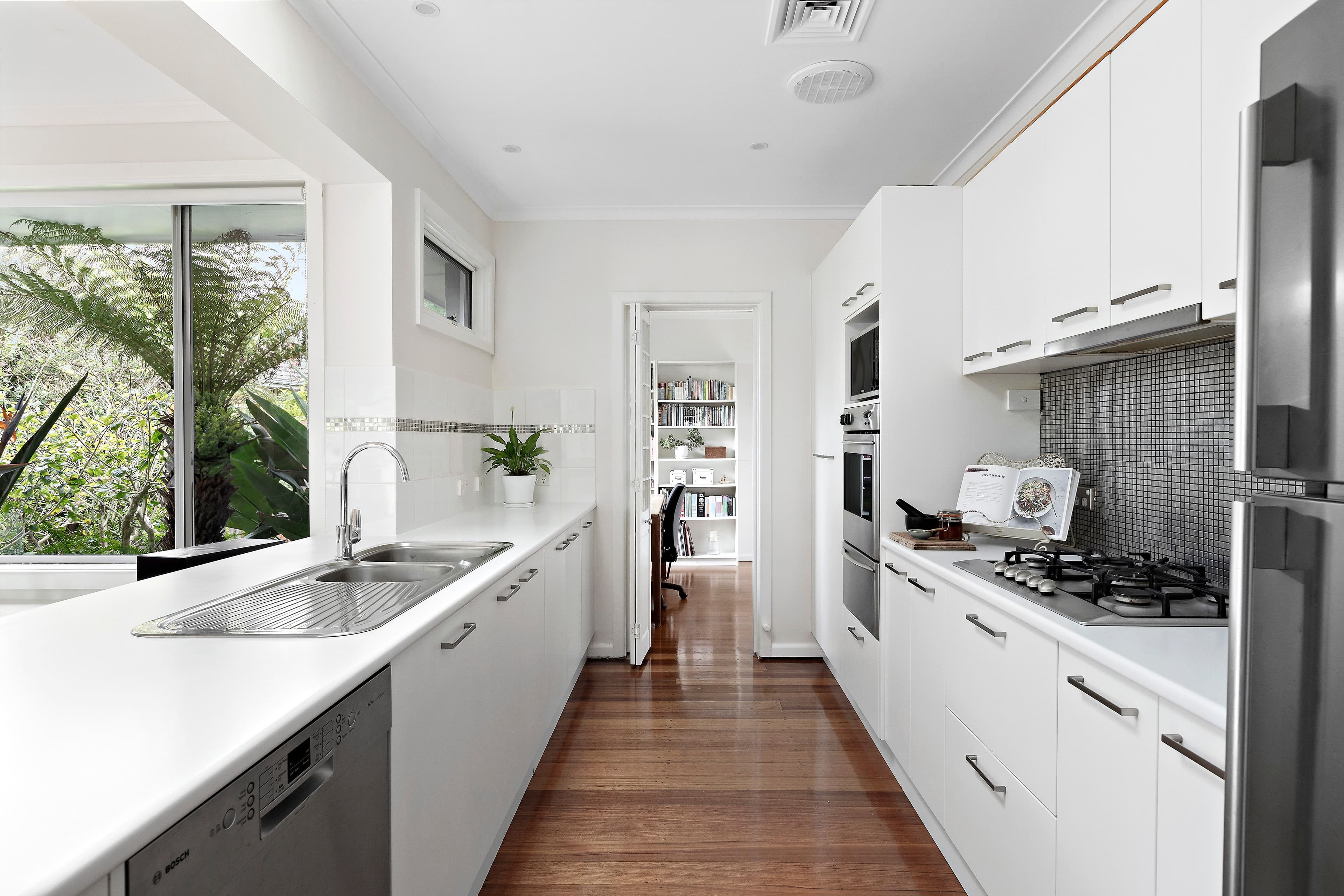 2 Murawa Street, Frankston VIC 3199, Frankston - Thumbnail 4