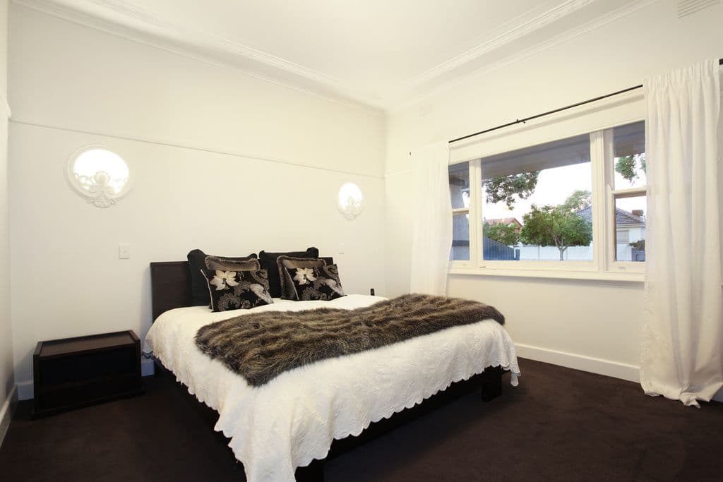 19 Skipton Road, HUGHESDALE VIC 3166, Hughesdale - Thumbnail 4