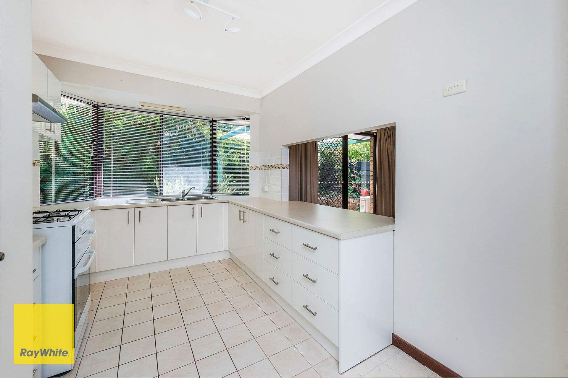  54 Williams Street, Kalamunda WA 6076, Kalamunda - Thumbnail 7