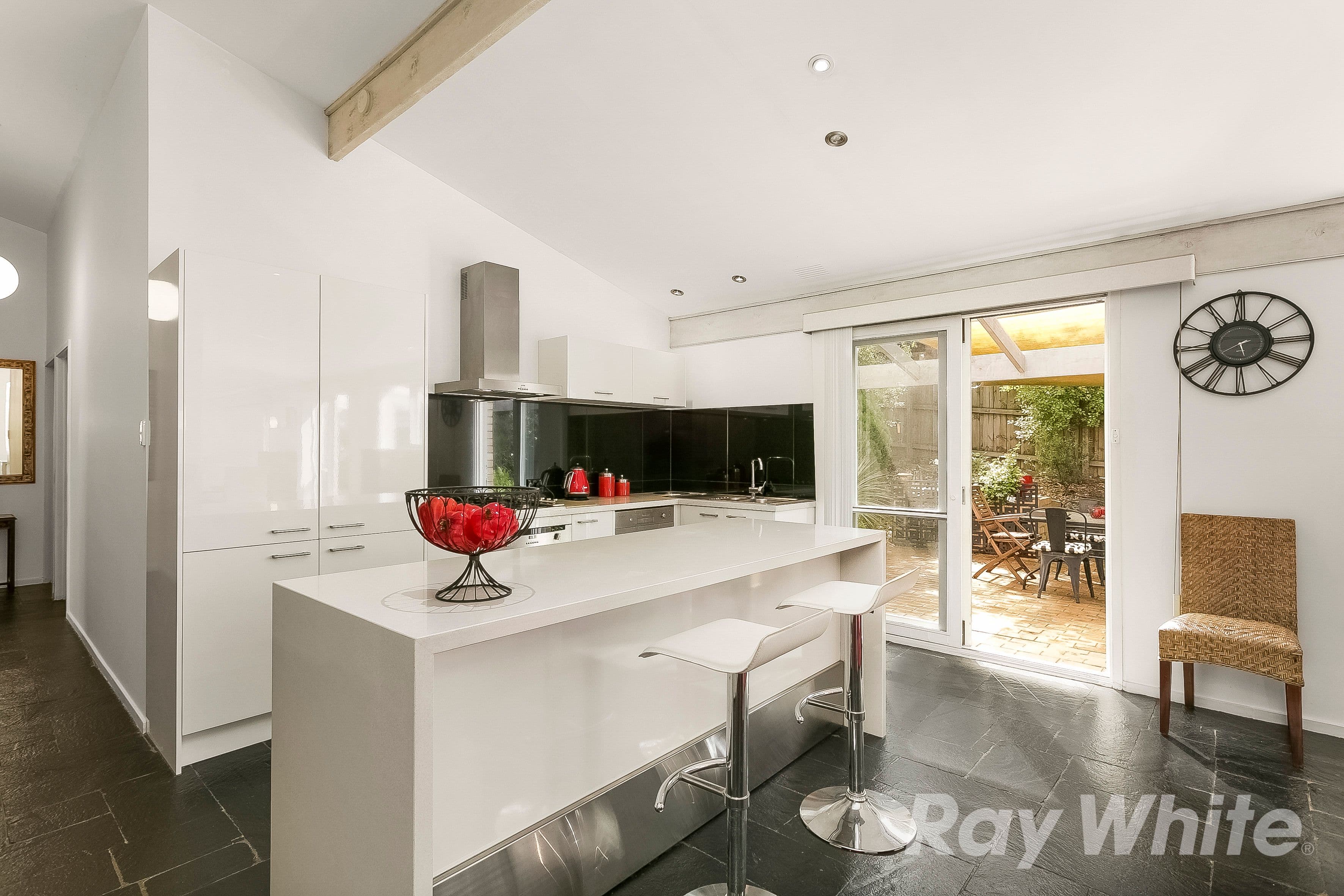 7 Tracey Court, Wheelers Hill VIC 3150, Wheelers Hill - Thumbnail 2