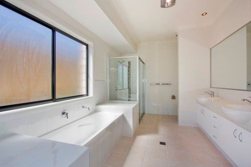26 Healy Court, MUDGEERABA QLD 4213, Mudgeeraba - Thumbnail 4