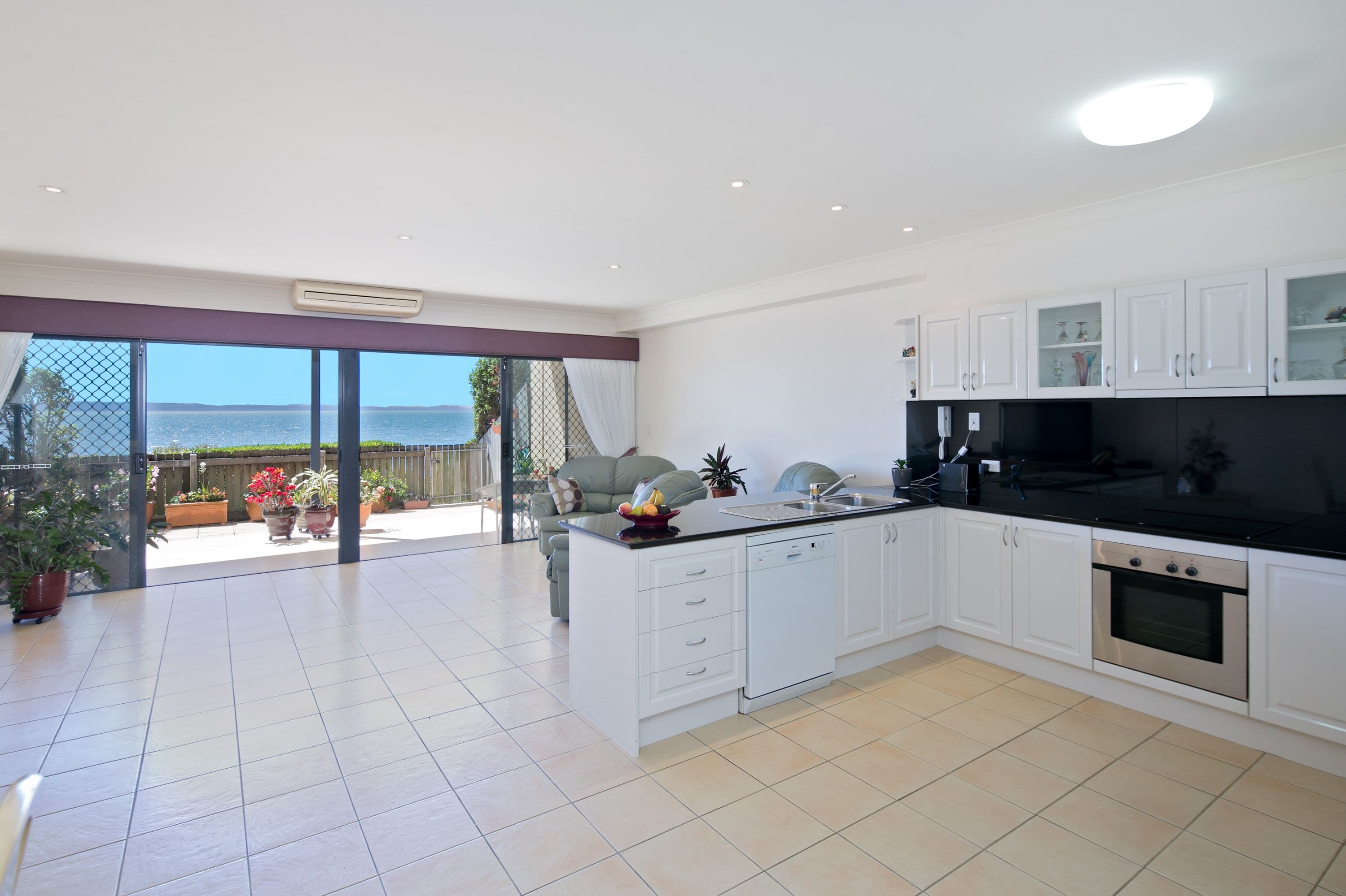 123 Shore Street North, Cleveland QLD 4163, Cleveland - Thumbnail 7