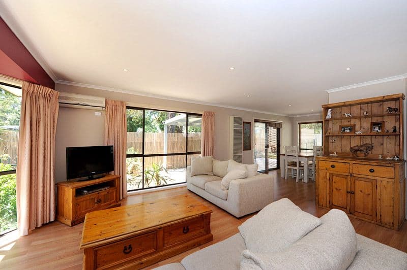 32 Cornhill Street, FERNTREE GULLY VIC 3156, Ferntree Gully - Thumbnail 2