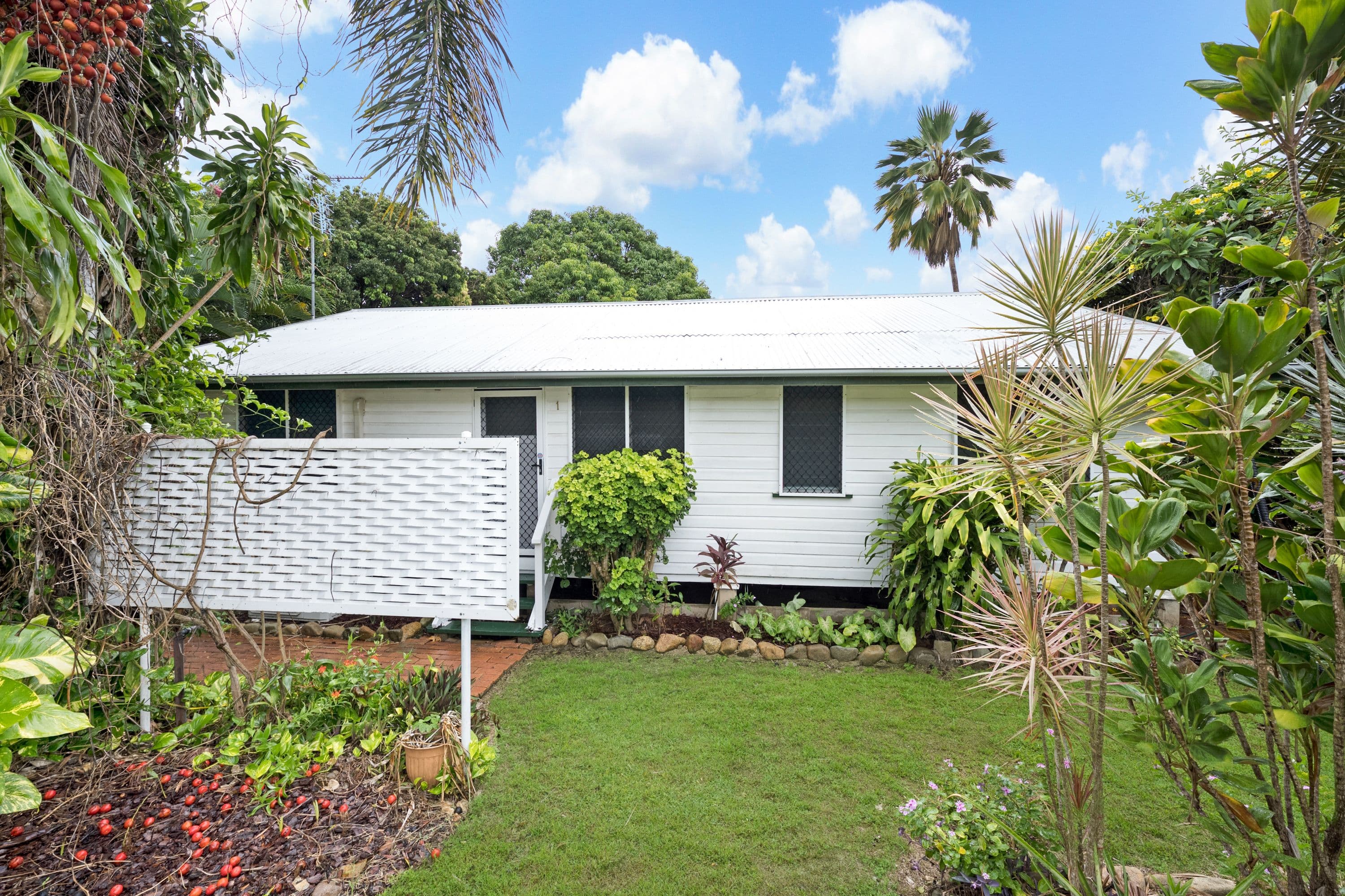 1 Tealby Street, Rollingstone QLD 4816, Rollingstone - Image 1