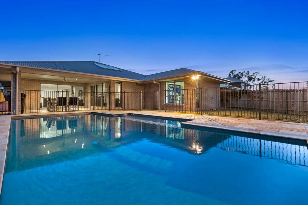 73 Taylor Place, Mackenzie QLD 4156, Mackenzie - Image 1