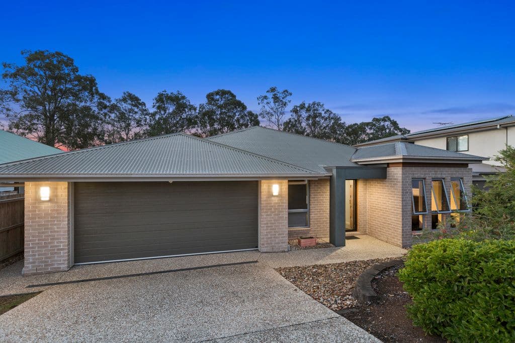 73 Taylor Place, Mackenzie QLD 4156, Mackenzie - Thumbnail 2