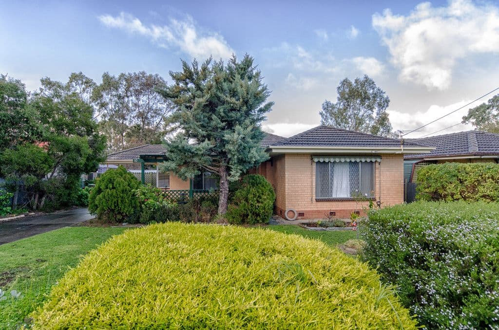 10 Susan Road, Hackham SA 5163, Hackham - Thumbnail 2