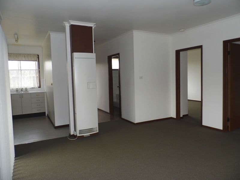 15 Well Street, Morwell VIC 3840, Morwell - Thumbnail 5