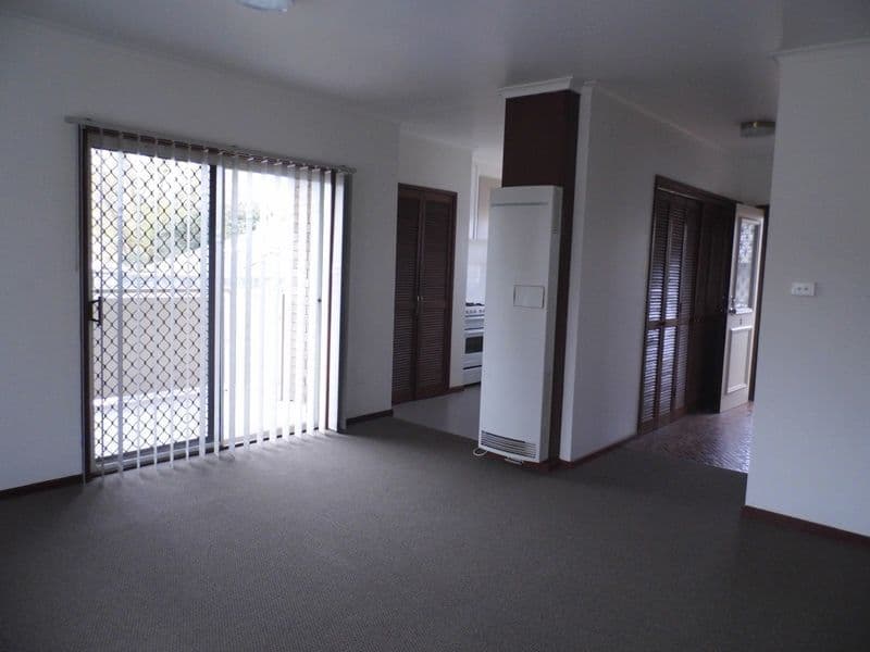 15 Well Street, Morwell VIC 3840, Morwell - Thumbnail 6