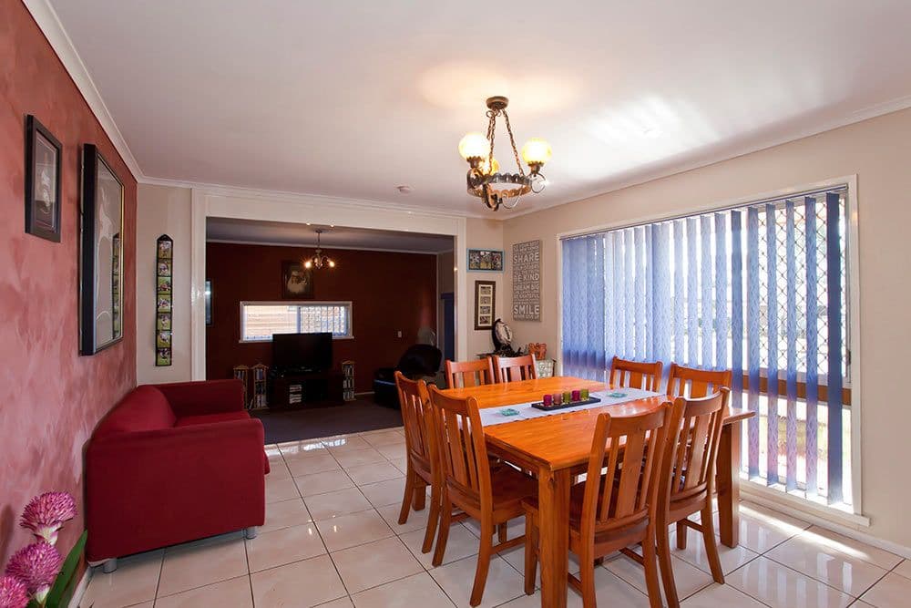 4 Scheske Street, WILSONTON QLD 4350, Wilsonton - Thumbnail 3