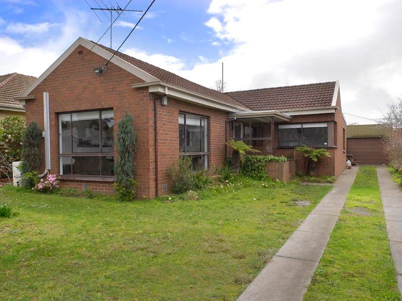 4 Laura Avenue, BELMONT VIC 3216, Belmont - Image 1