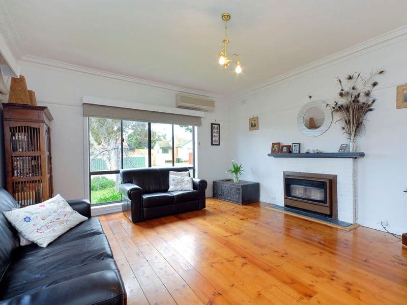 4 Laura Avenue, BELMONT VIC 3216, Belmont - Thumbnail 2
