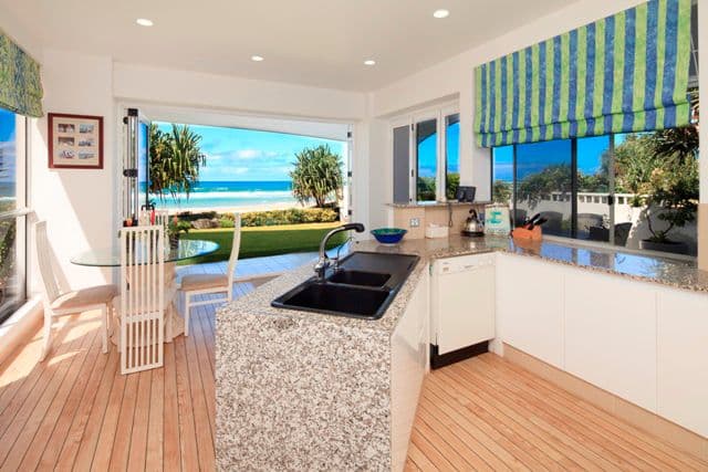 79 Jefferson Lane, PALM BEACH QLD 4221, Palm Beach - Thumbnail 2
