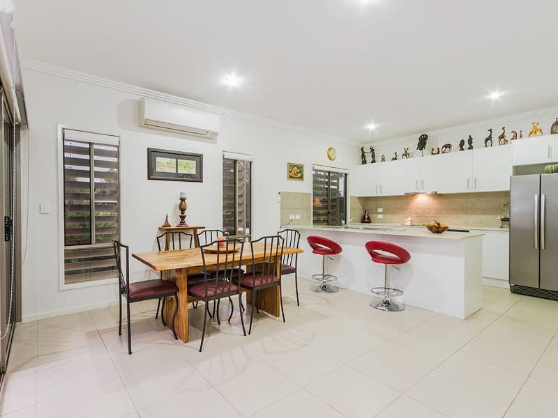 16 Careel Close, Helensvale QLD 4212, Helensvale - Thumbnail 4
