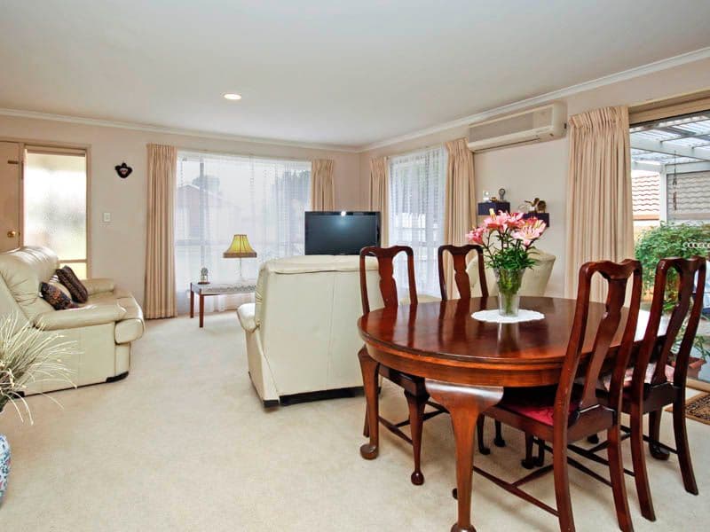 2 Carbery Court, GROVEDALE VIC 3216, Grovedale - Thumbnail 3