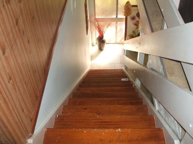 46 Allambi Avenue, BROADBEACH WATERS QLD 4218, Broadbeach Waters - Thumbnail 3