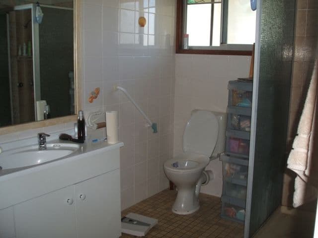 46 Allambi Avenue, BROADBEACH WATERS QLD 4218, Broadbeach Waters - Thumbnail 5