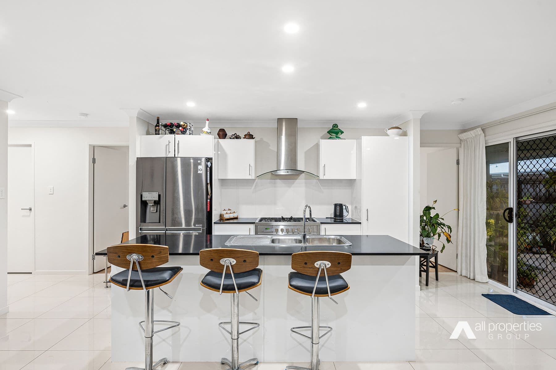 40 Killara Boulevard, Logan Reserve QLD 4133, Logan Reserve - Thumbnail 2