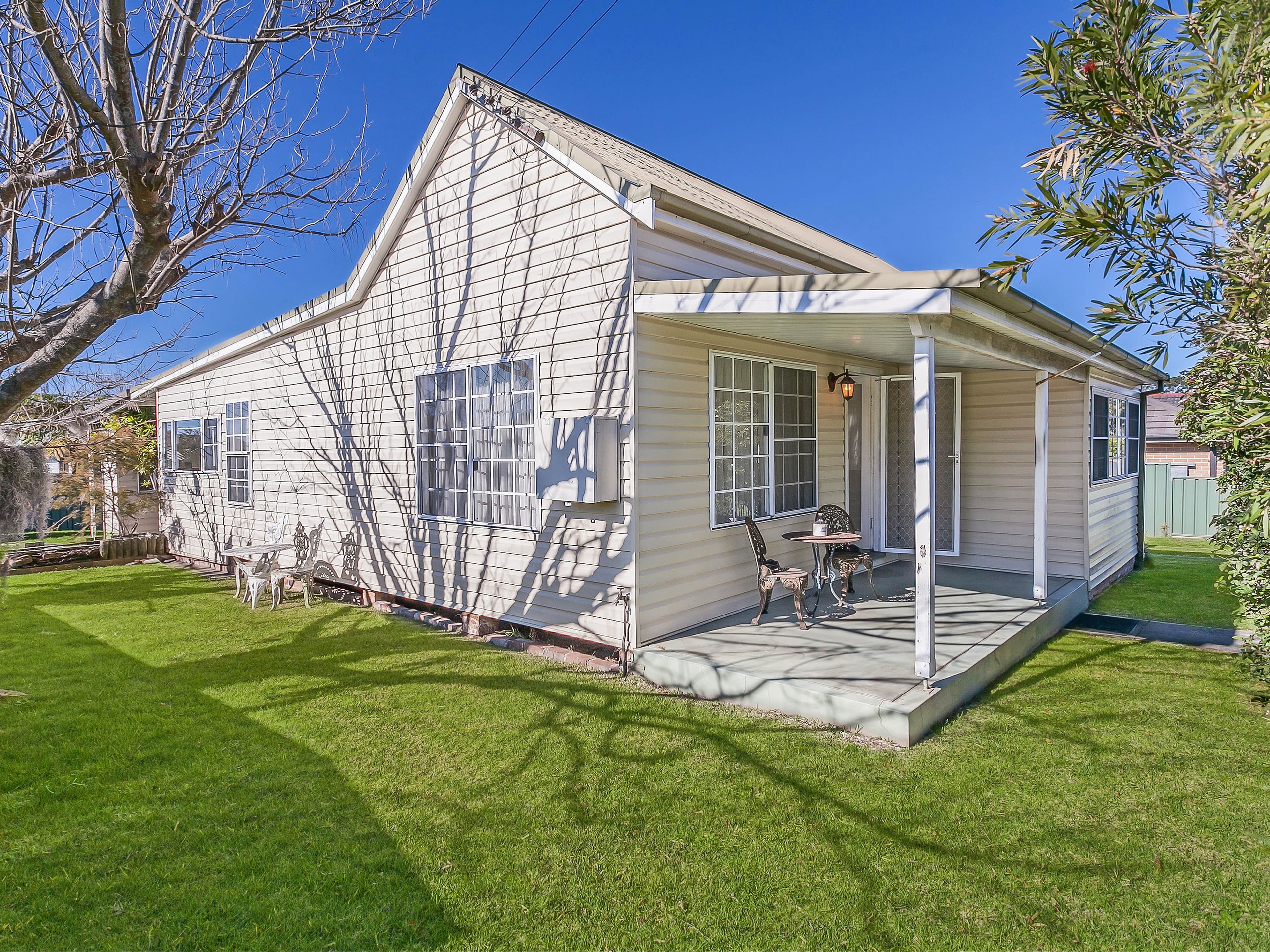 17 Hay Street, Helensburgh - Image 1