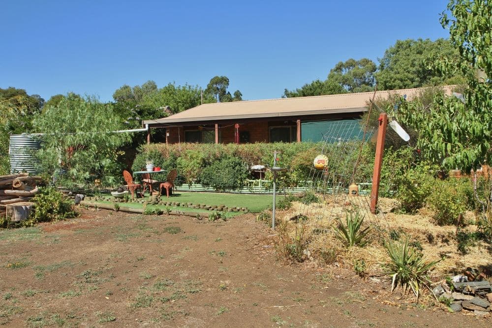 33 Dairy Flat Road, Heathcote VIC 3523, Heathcote - Image 1