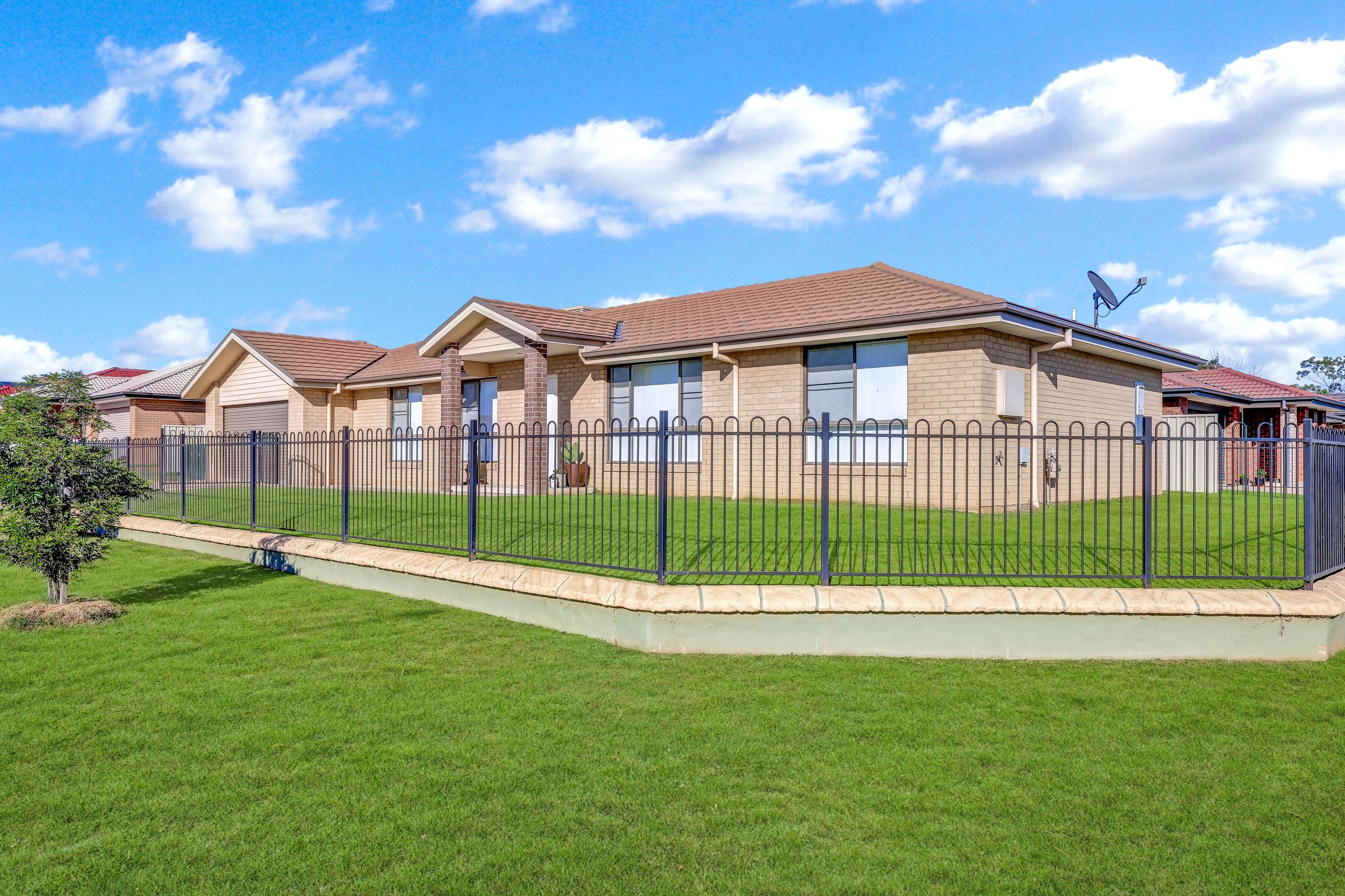 16C Warwick Road, Tamworth NSW 2340, Tamworth - Image 1