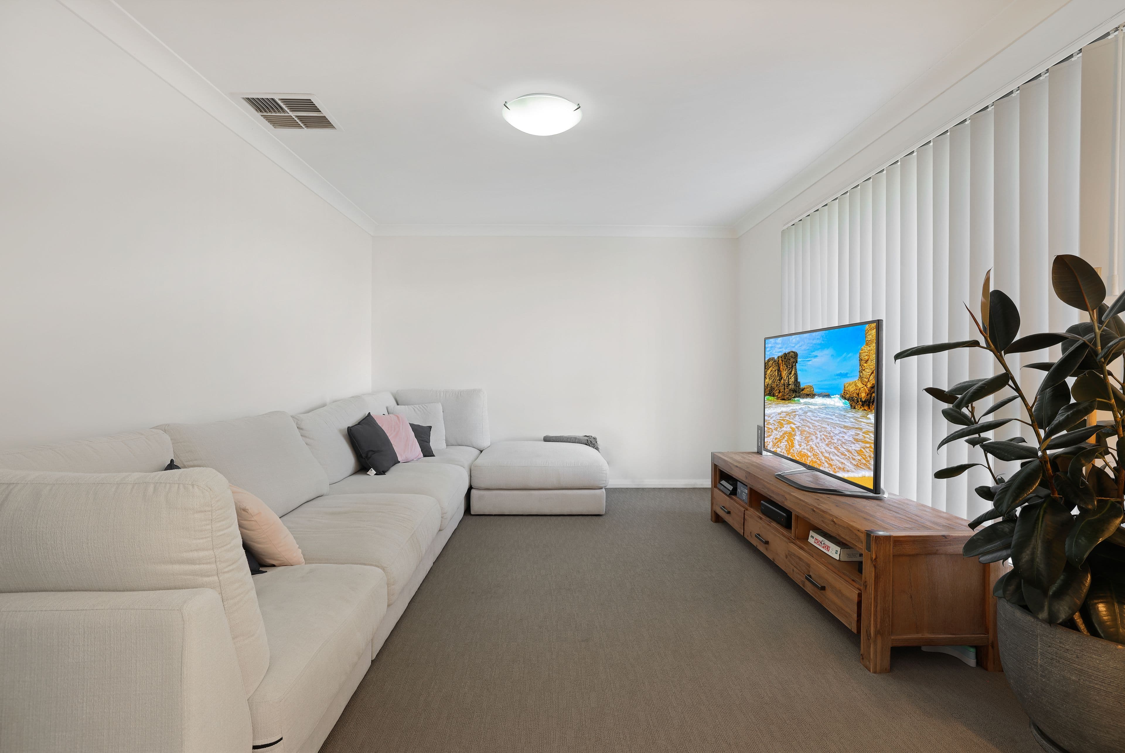 16C Warwick Road, Tamworth NSW 2340, Tamworth - Thumbnail 2