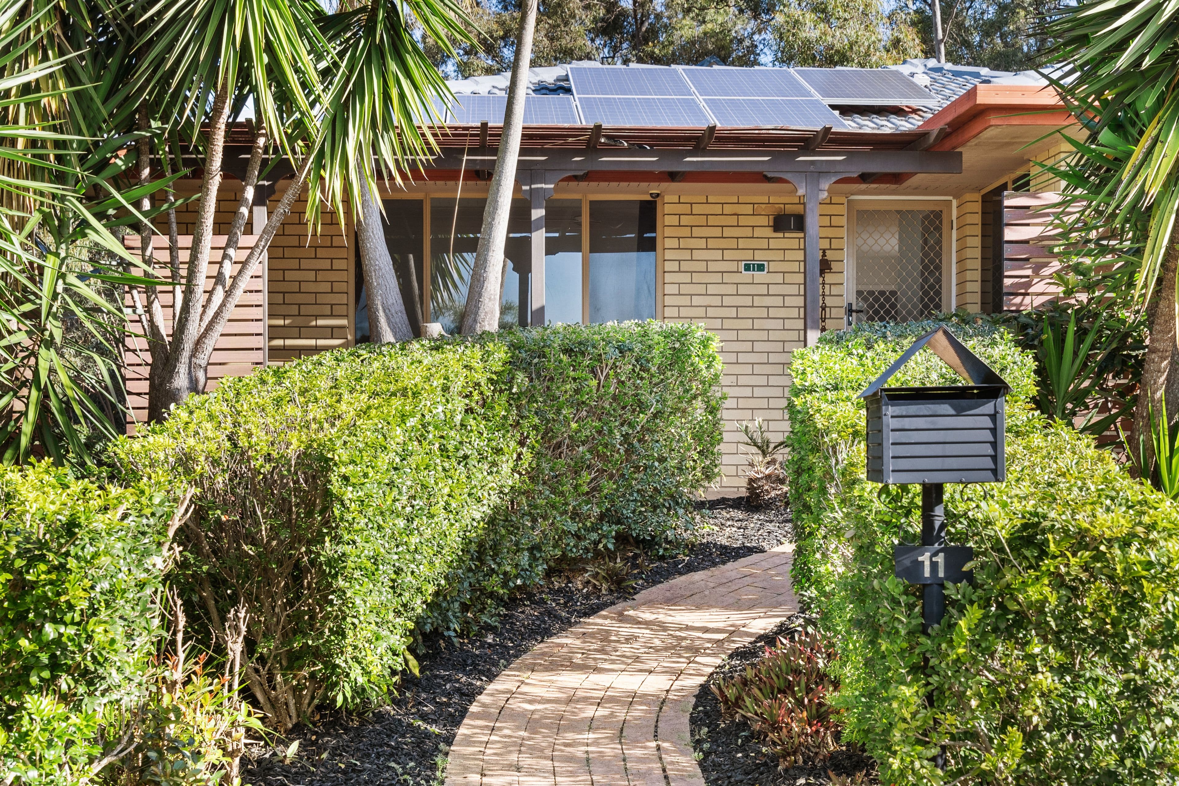 11 Leanne Court, Mount Warren Park QLD 4207, Mount Warren Park - Thumbnail 4