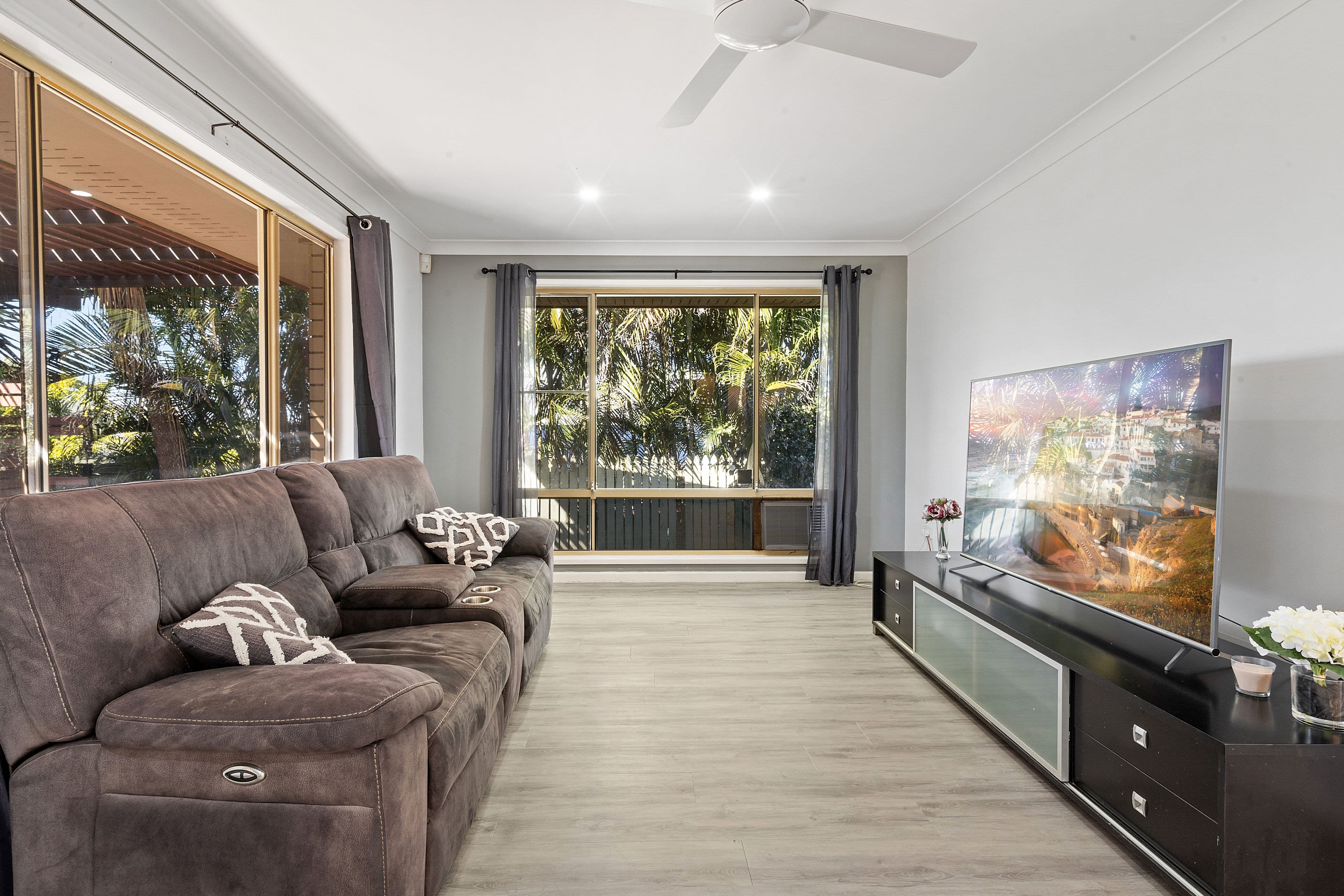 11 Leanne Court, Mount Warren Park QLD 4207, Mount Warren Park - Thumbnail 6
