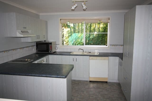 39 Griffin Road, VICTORY HEIGHTS QLD 4570, Victory Heights - Thumbnail 2