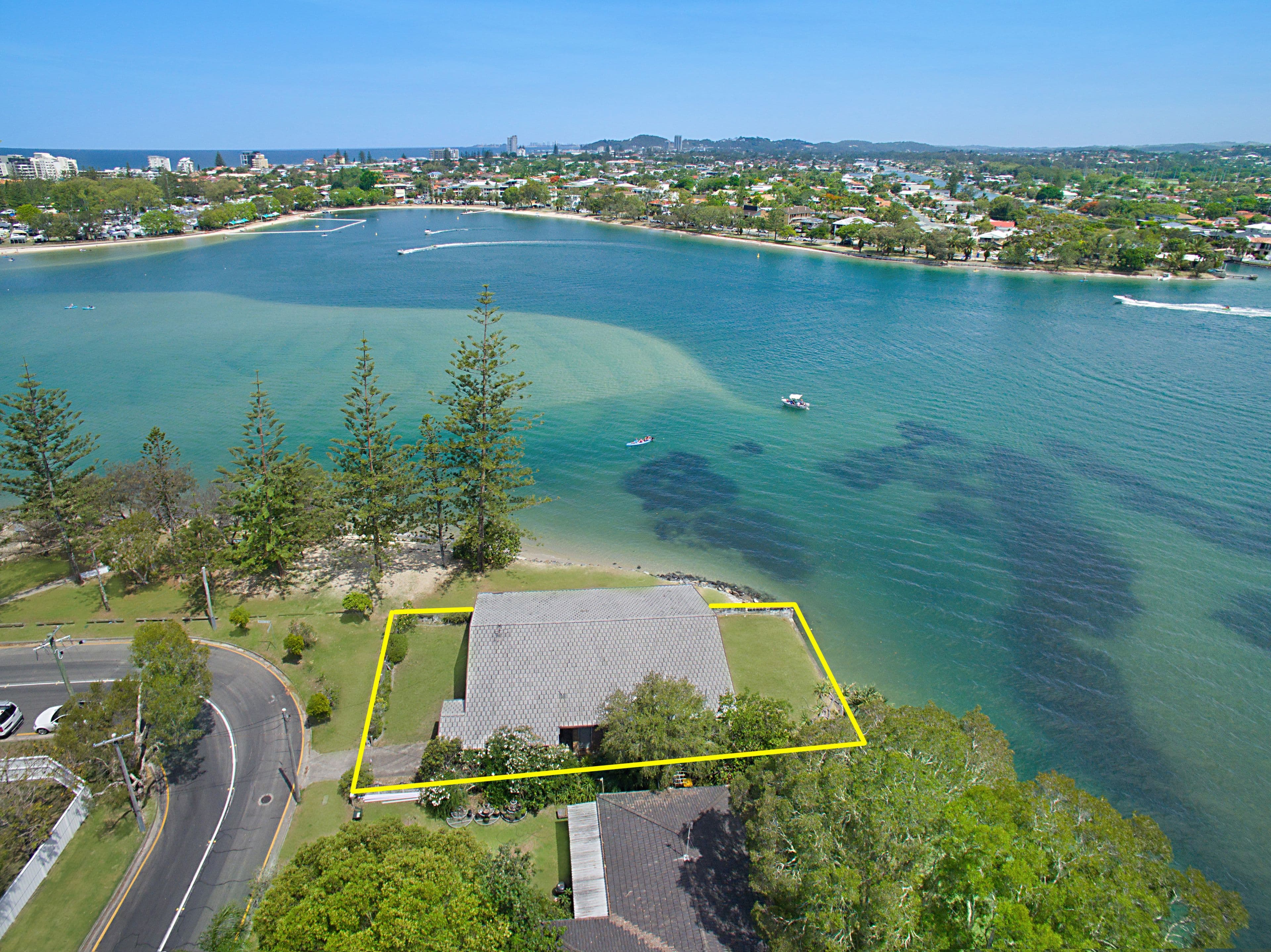 2 Elanora Drive, Burleigh Heads QLD 4220, Burleigh Heads - Thumbnail 3